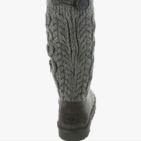 UGG Cardy Cabled Knit Boot - Picture 10 of 15